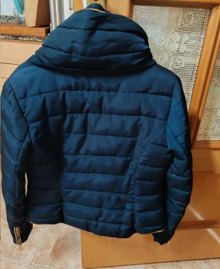 Chaquetón azul Pimkie con cuello de pelo