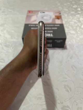 iPhone 11 Pro Max Dorado 64GB