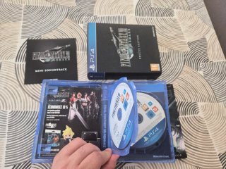 Final Fantasy VII Remake Deluxe Edition PS4