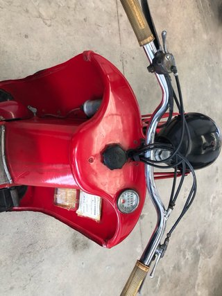 Moto Guzzi Galleto 200 Roja