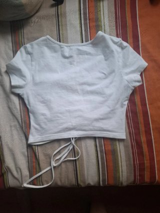 Top SHEIN blanco fruncido con cordón