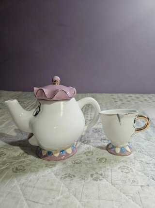 Taza de cerámica Mrs. Potts y Chip