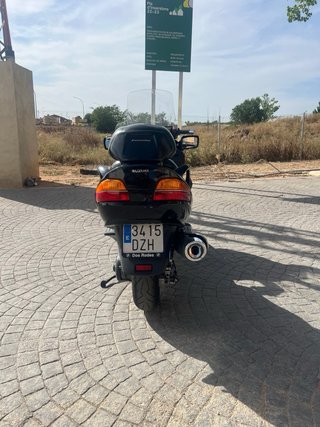 Suzuki Burgman 650 Executive Negra