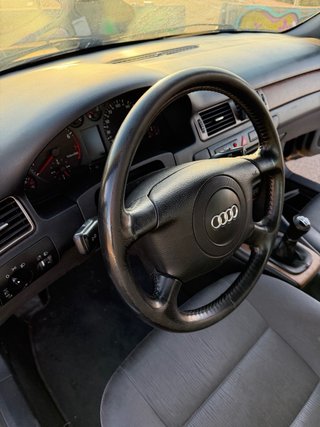 Audi A6 2.4 V6