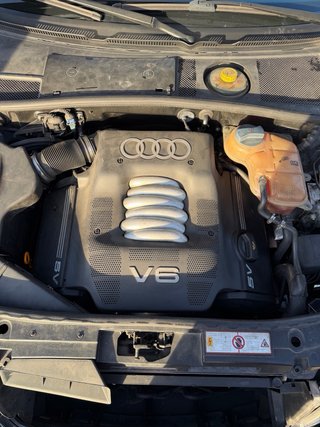 Audi A6 2.4 V6