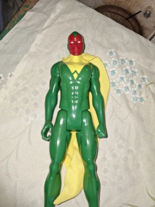 Muñeco Marvel Vision