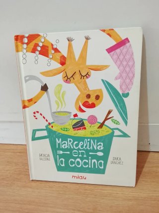 Felipe tiene gripe, Marcelina en la cocina, Qué