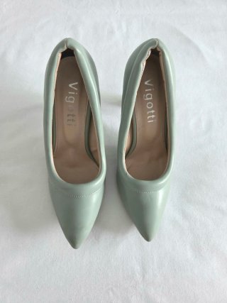 Tacones verdes de punta fina | Vigotti