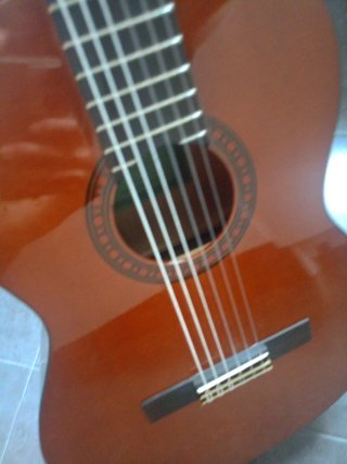 Guitarra Española Yamaha