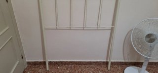 Cabecero de forja beige, cama de 90cm