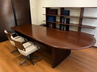 Mesa de despacho ejecutiva de caoba maciza