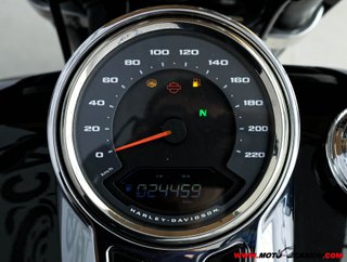 HARLEY-DAVIDSON SPORT GLIDE