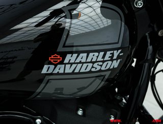 HARLEY-DAVIDSON SPORT GLIDE