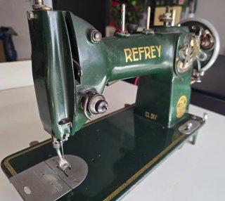 Máquina de coser Refrey Transforma Auto CL317