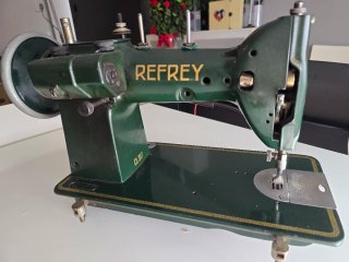 Máquina de coser Refrey Transforma Auto CL317