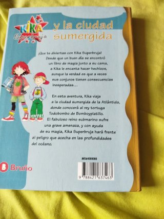 Kika Superbruja y la ciudad sumergida