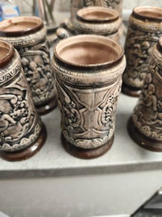 Jarra y 6 Vasos de Cerámica