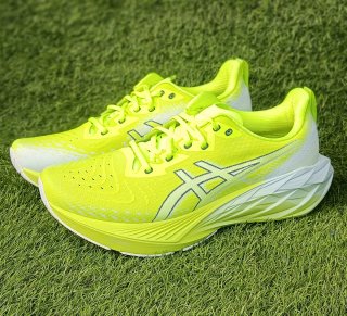 Envío incluido!!! ASICS NOVABLAST 4