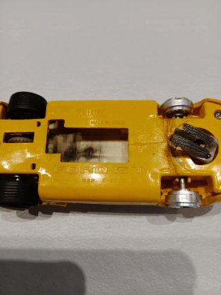Coche Scalextric Ford GT Amarillo