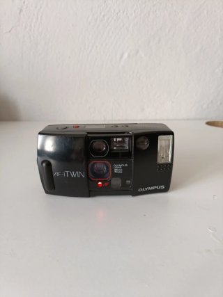 Olympus AF-1 Twin Cámara Analógica Negra