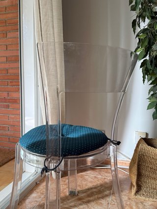 Silla de policarbonato transparente del ikea