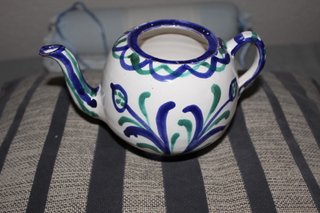 Cerámica artesanal decorativa en tonos azul cobalt