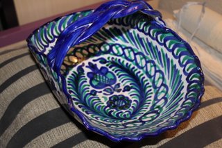 Cerámica artesanal decorativa en tonos azul cobalt