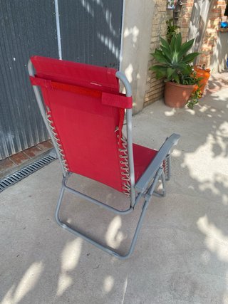 Hamaca plegable roja para terraza
