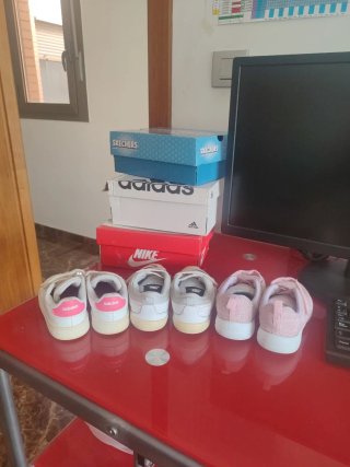 Lote zapatillas niña Talla 25 y 26