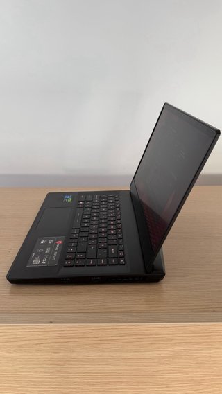 Portátil MSI GP66 Leopard MS-1543