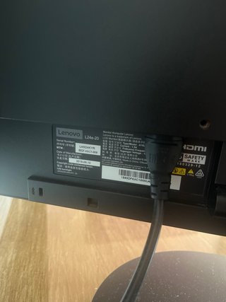 Monitor Lenovo Nero