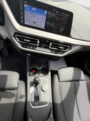 BMW Serie 1 2023 DESDE 435€ AL MES ¡SIN ENTRADA!