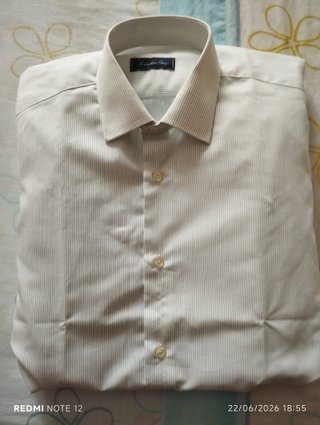 Camisa manga larga blanca y verde