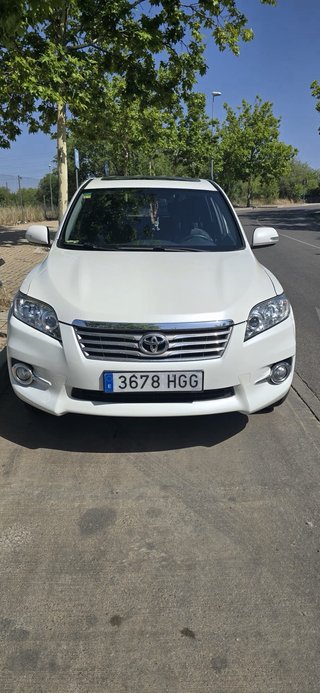 Toyota RAV4 2011