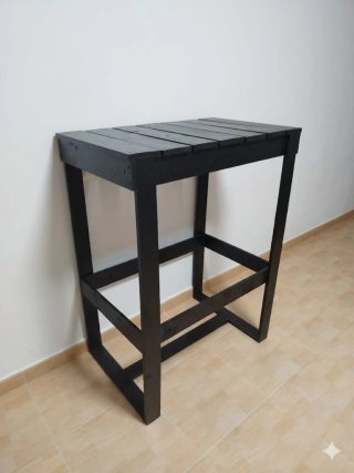 Mesa alta de madera negra
