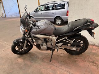 Yamaha FZ6 N Naked Moto