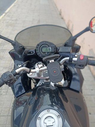 Yamaha FZ6 del 2006. Rebaja por cambio neumáticos.