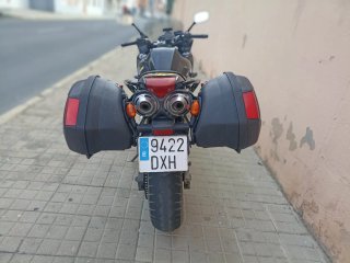 Yamaha FZ6 del 2006. Rebaja por cambio neumáticos.