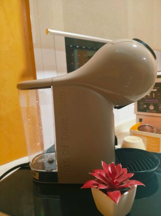 Cafetera Krups Dolce Gusto Automática