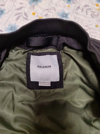 Cazadora Bomber Pull&Bear Negra Talla L