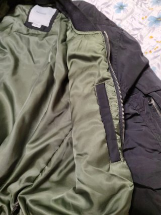 Cazadora Bomber Pull&Bear Negra Talla L