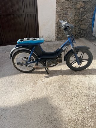 Suzuki Maxi 49cc azul y negra
