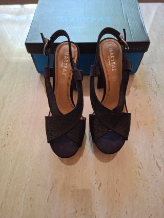 Sandalias fiesta Marypaz negras