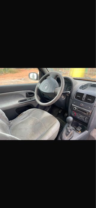 Clio Renault clio  2003