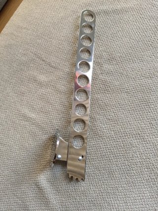 Colgador de perchas metálico