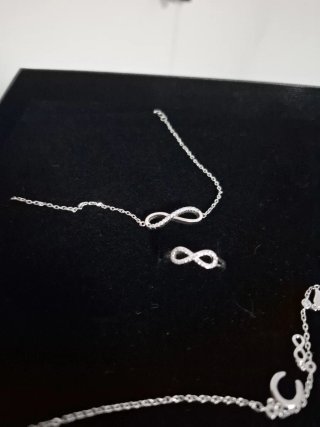 Conjunto Anillo, Pulsera y Colgante Infinito