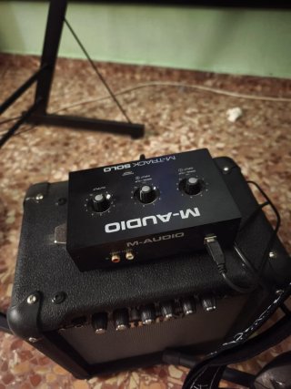 Guitarra Eléctrica Negra