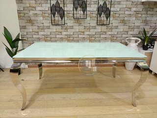 MESA DE COMEDOR - NUEVA