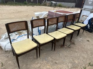 Sillas vintage madera y ratán