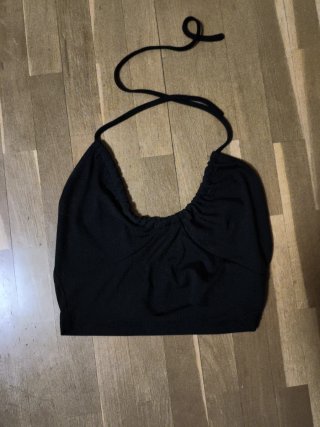 Top negro halter
